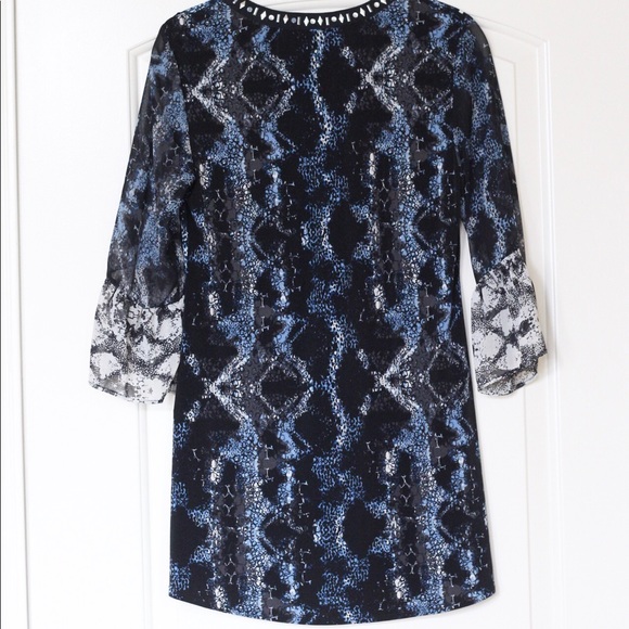 Patterned Top - Picture 3 of 5